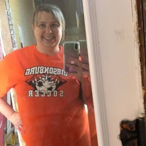 Meet your Posher, Leigh